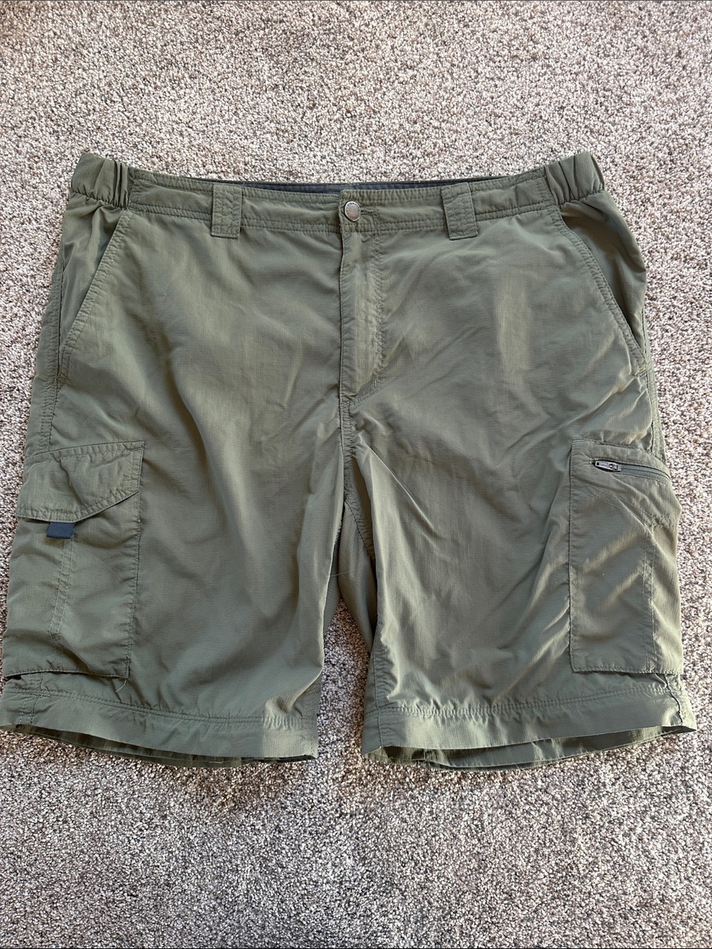 Men's Olive Green Omni-Shade Cargo Shorts